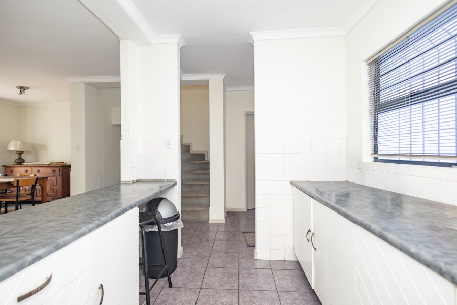 3 Bedroom Property for Sale in Table View Western Cape